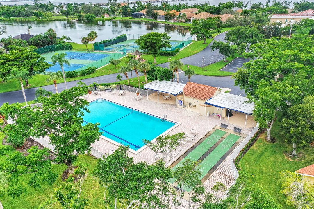 9822 Red Reef Ct, Fort Myers, FL 33919