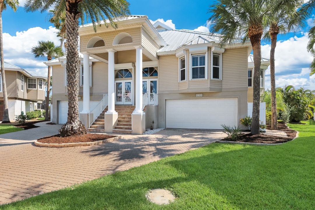 21500-21504 Indian Bayou Dr, Fort Myers Beach, FL 33931