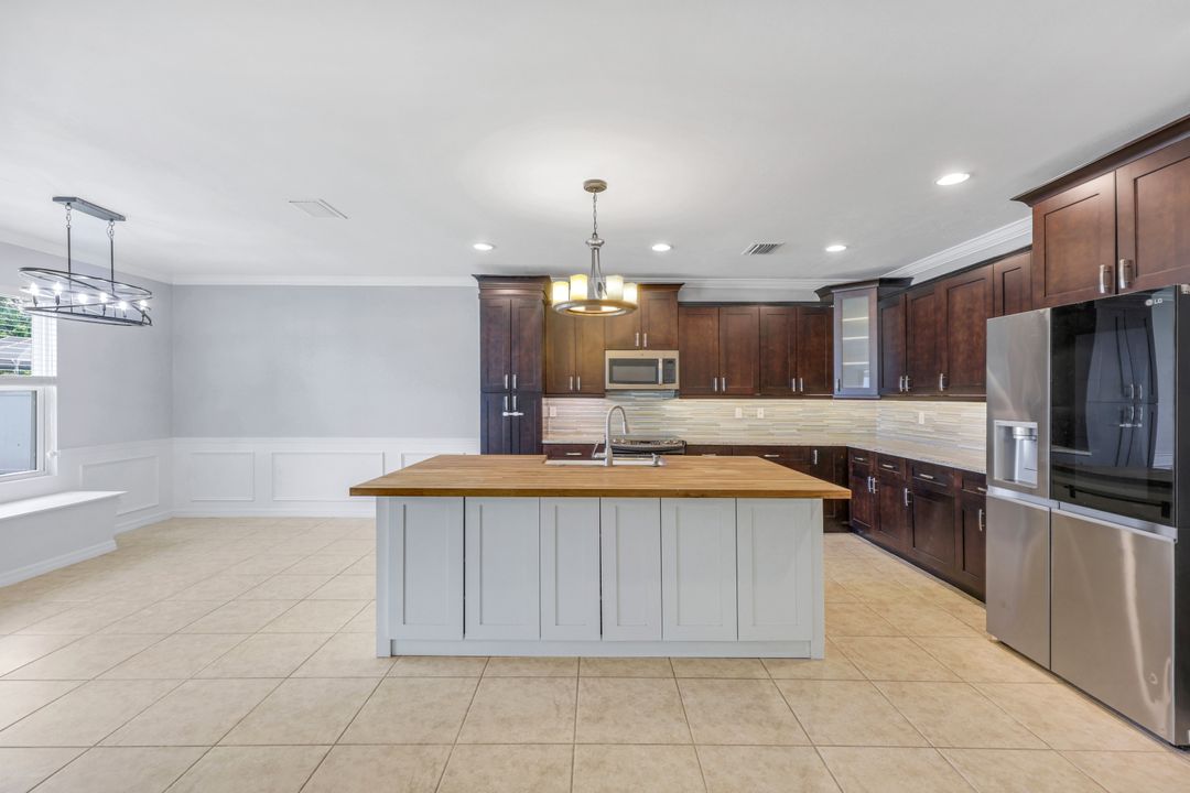 143 SW 29th St, Cape Coral, FL 33914