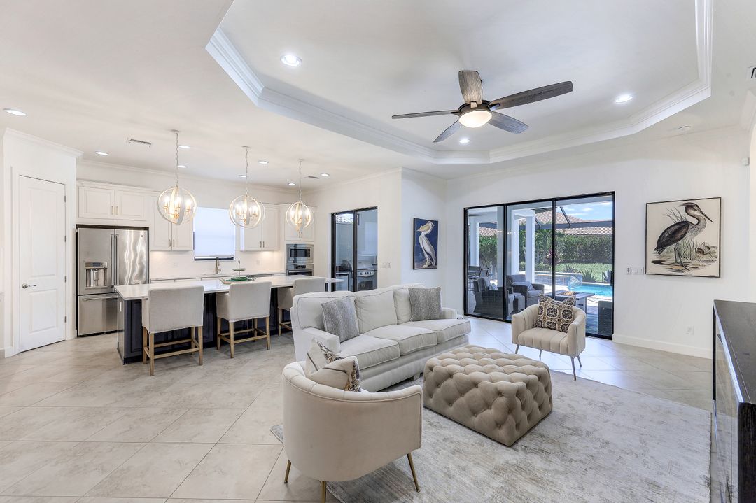 9147 Trivoli Ter, Naples, FL 34119