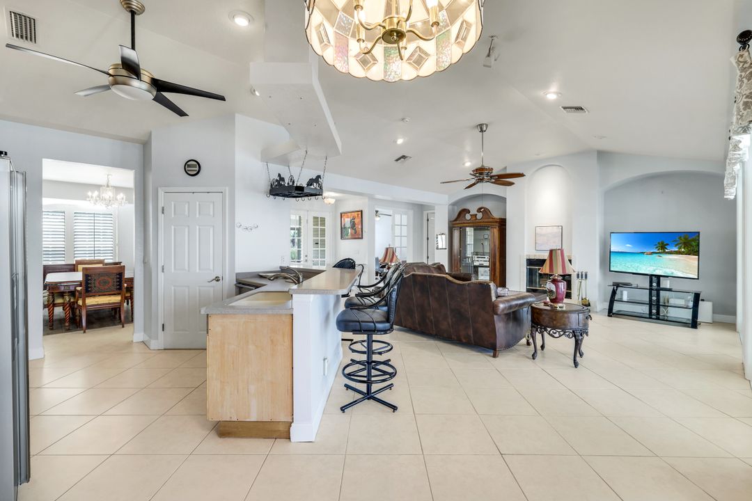 183 Sunset Cay, Naples, FL 34114