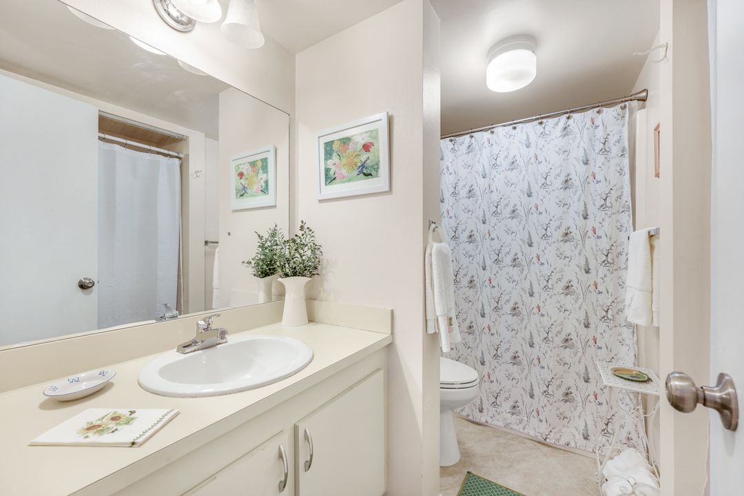 4186 27th Ct SW #204, Naples, FL 34116