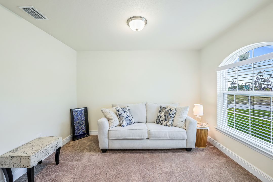 2801 SW 35th St, Cape Coral, FL 33914