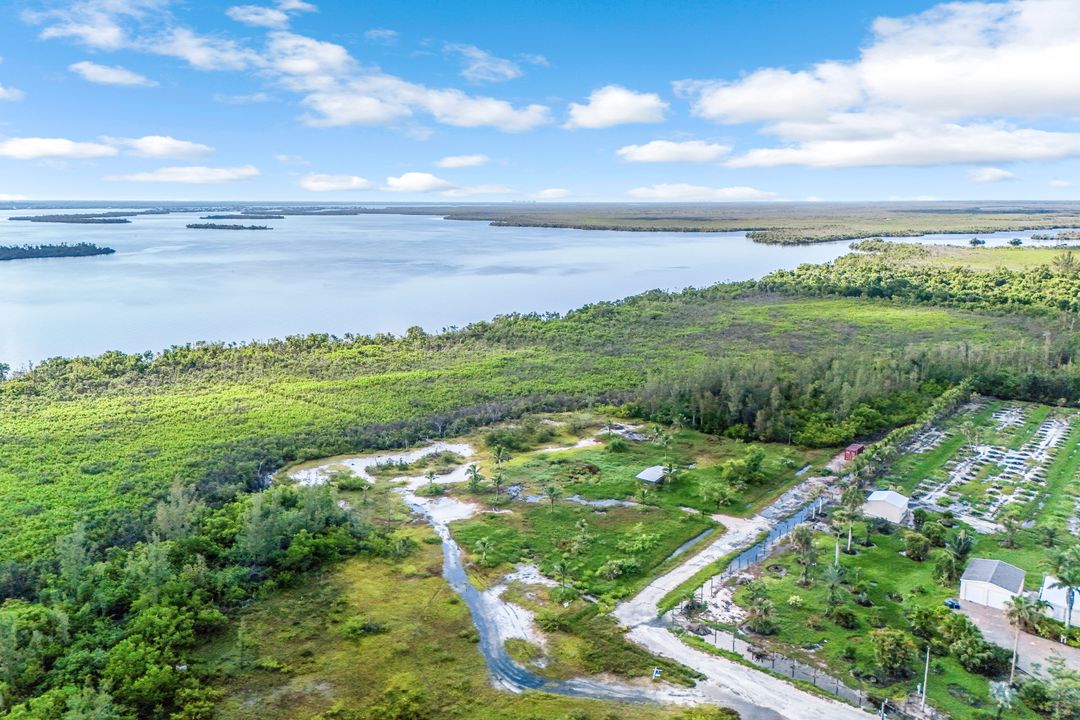 5300 Game Bird Ln, Bokeelia, FL 33922