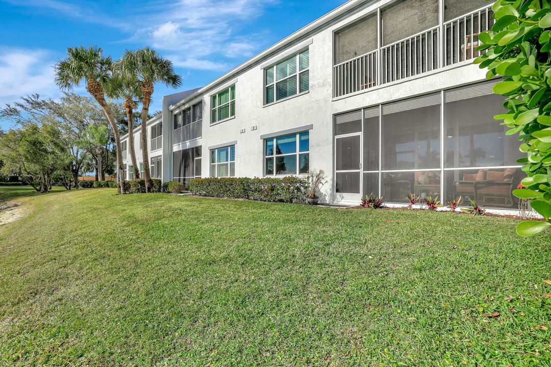 5967 Sand Wedge Ln #101, Naples, FL 34110