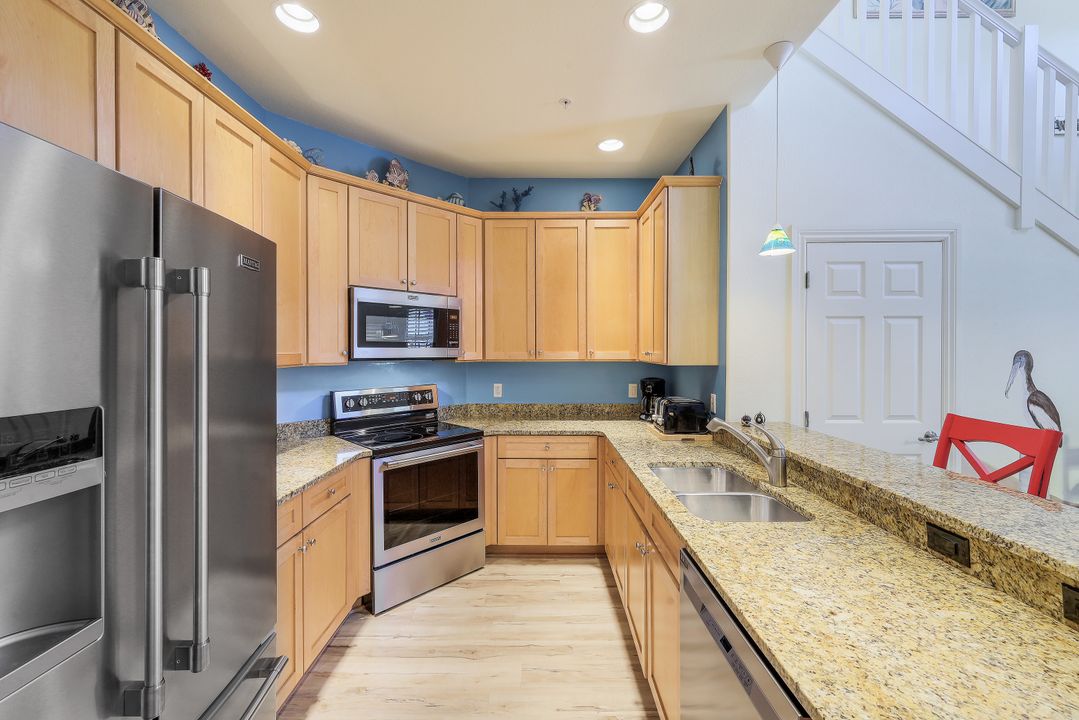 9111 Capistrano St S #8303, Naples, FL 34113