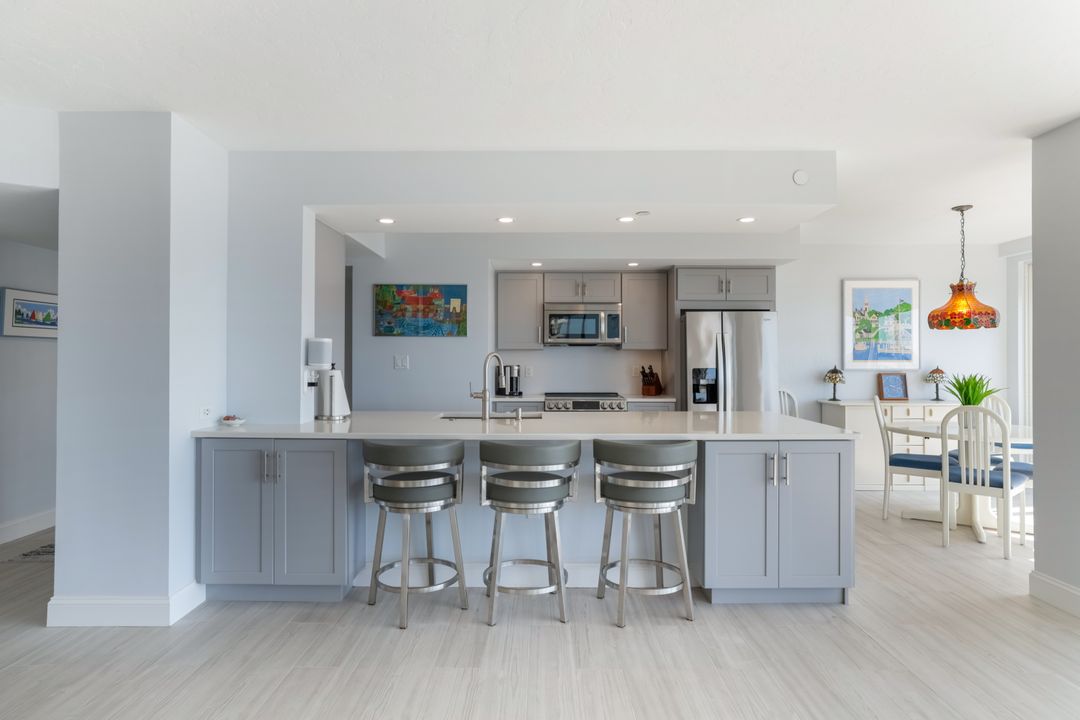 5501 Heron Point Dr #904, Naples, FL 34108