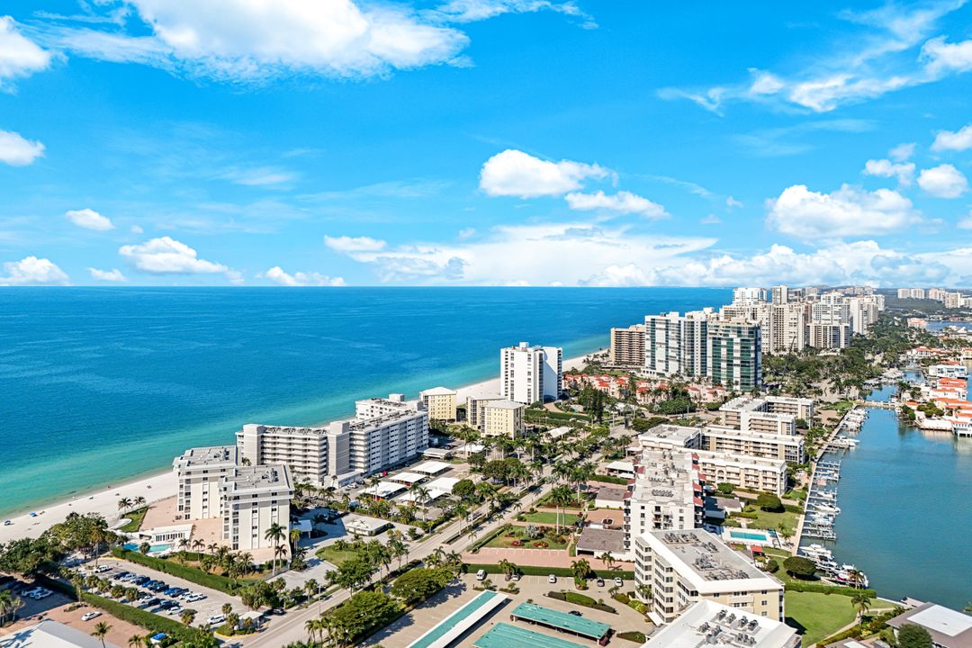 3443 Gulf Shore Blvd N #309, Naples, FL 34103
