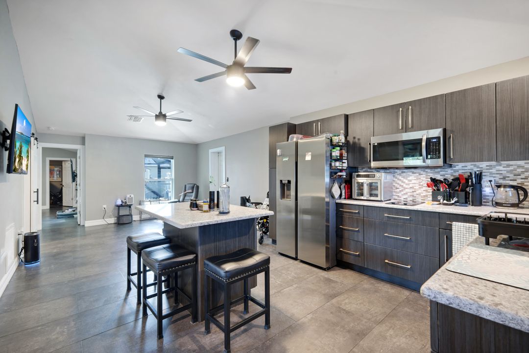 1923 SW 26th Terrace, Cape Coral, FL 33914
