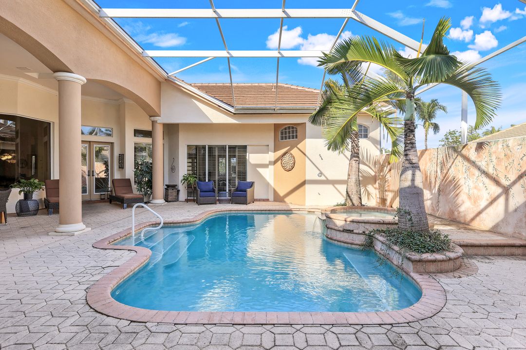 14581 Headwater Bay Ln, Fort Myers, FL 33908