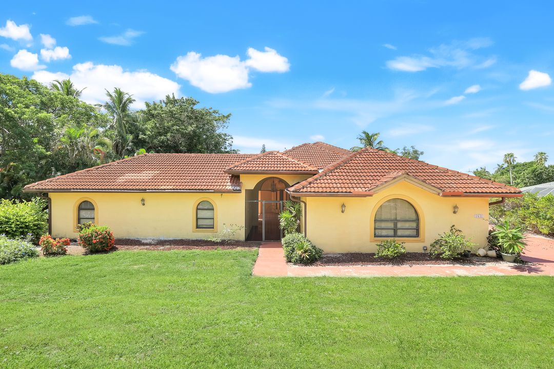 1841 Olds Ct, Marco Island, FL 34145
