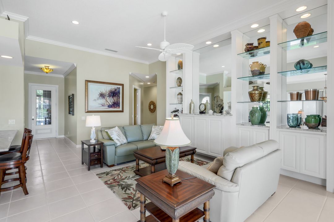 3774 Whidbey Way, Naples, FL 34119