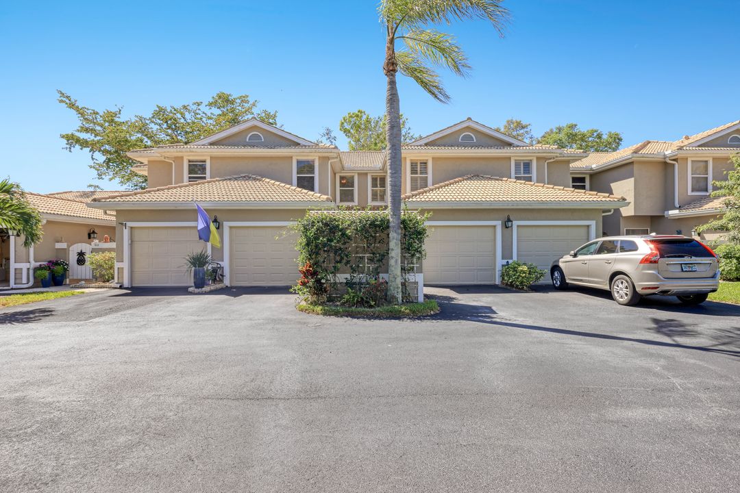 386 Emerald Bay Cir #G4, Naples, FL 34110