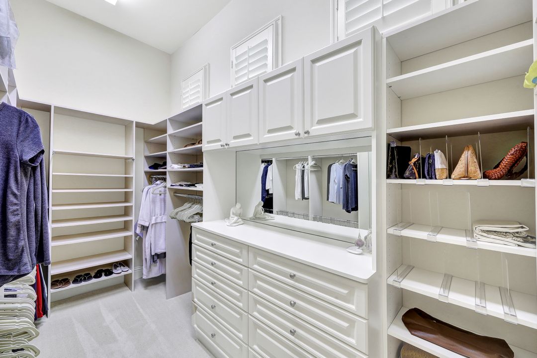 11993 Collier's Reserve Dr, Naples, FL 34110