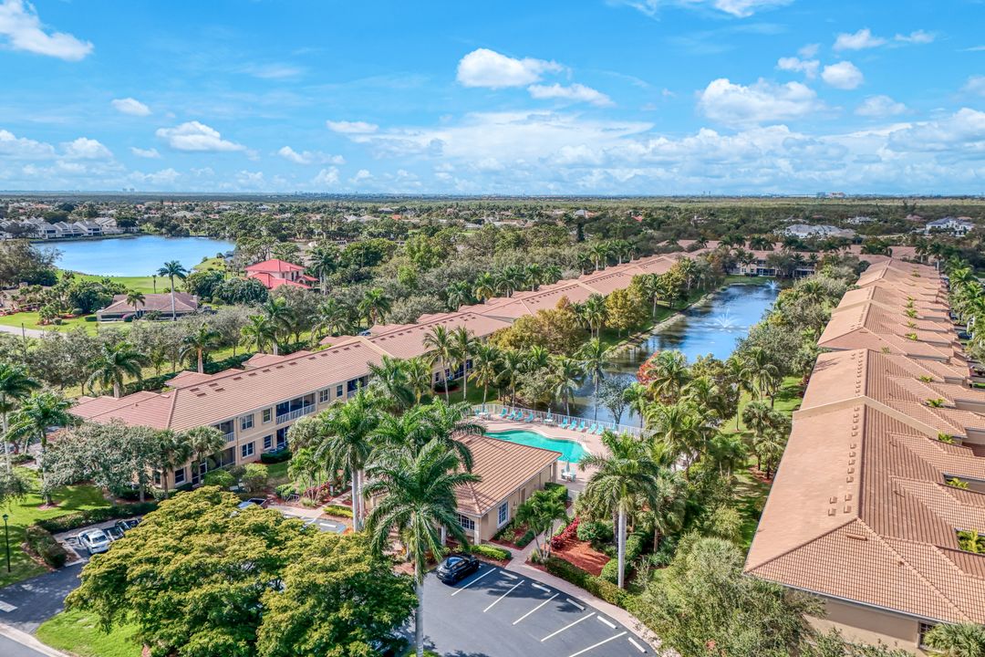 6100 Jonathans Bay Cir #302, Fort Myers, FL 33908