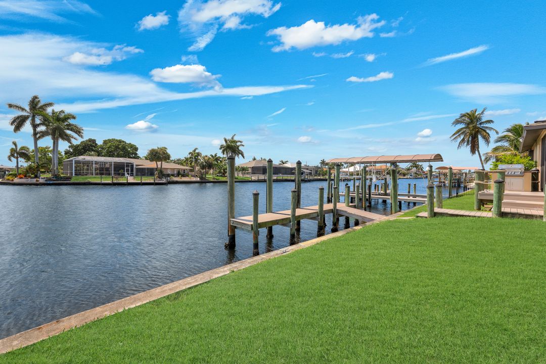 101 SW 50th St, Cape Coral, FL 33914