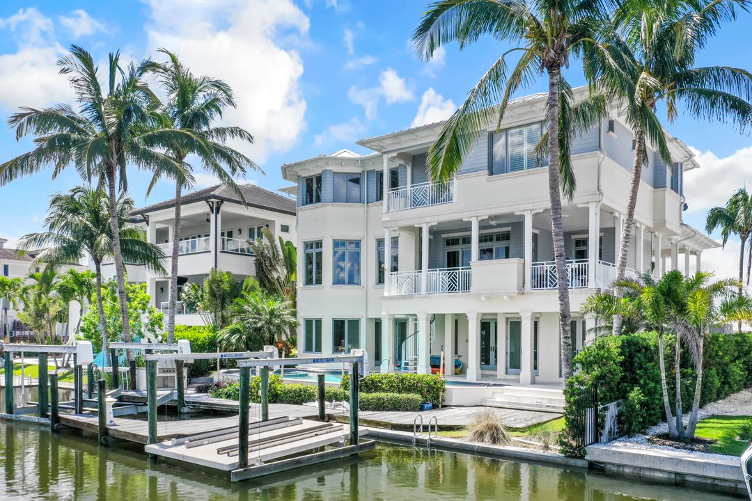 169 Conners Ave, Naples, FL 34108