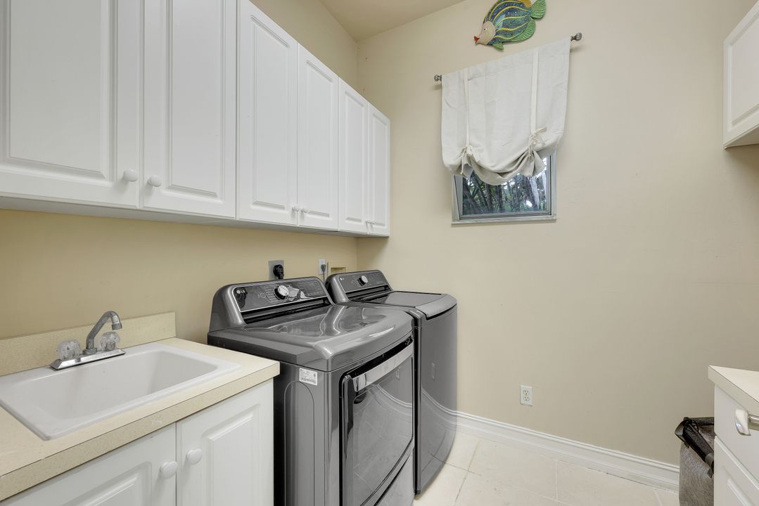 4727 7th Ave SW, Naples, FL 34119