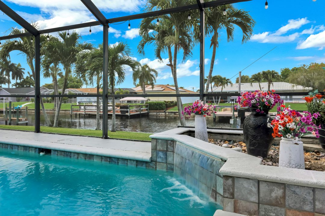 2107 SE 25th Terrace, Cape Coral, FL 33904