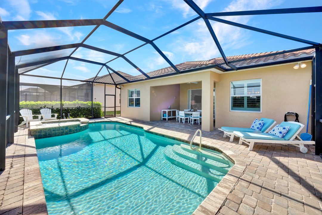 9311 Fieldstone Ln, Naples, FL 34120