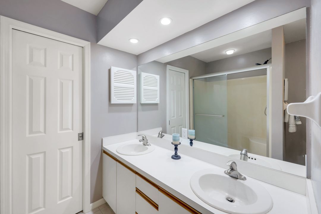 12664 Hunters Ridge Dr, Bonita Springs, FL 34135