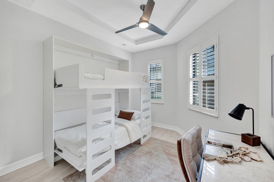 2534 Windward Ct #15-101, Naples, FL 34112
