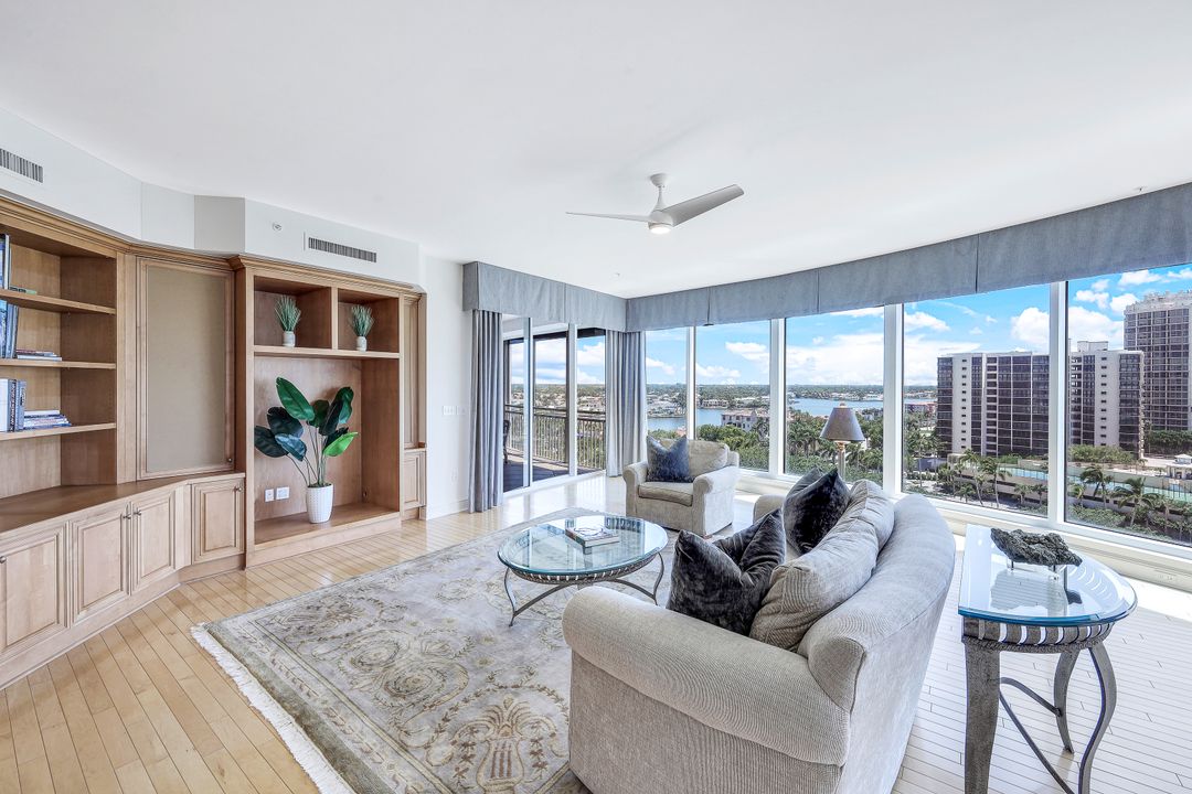 4151 Gulf Shore Blvd N #1002, Naples, FL 34103