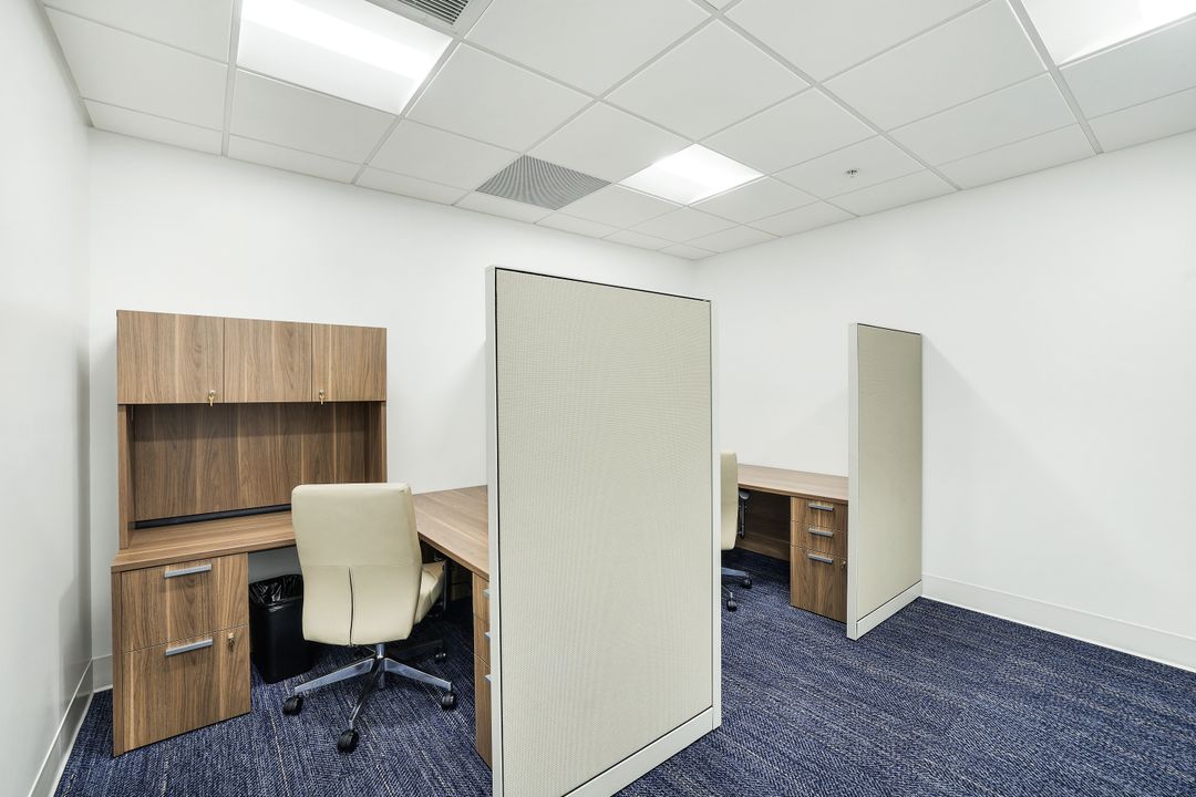 2390 Tamiami Trl N #212, Naples, FL 34103