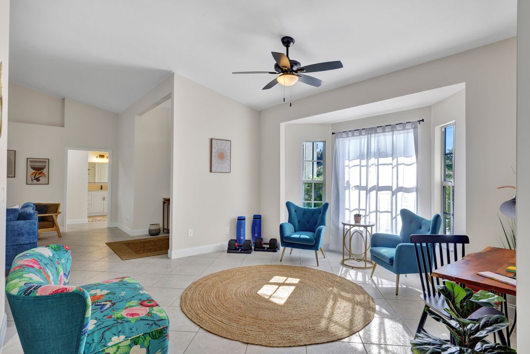 213 SE 20th Ct, Cape Coral, FL 33990