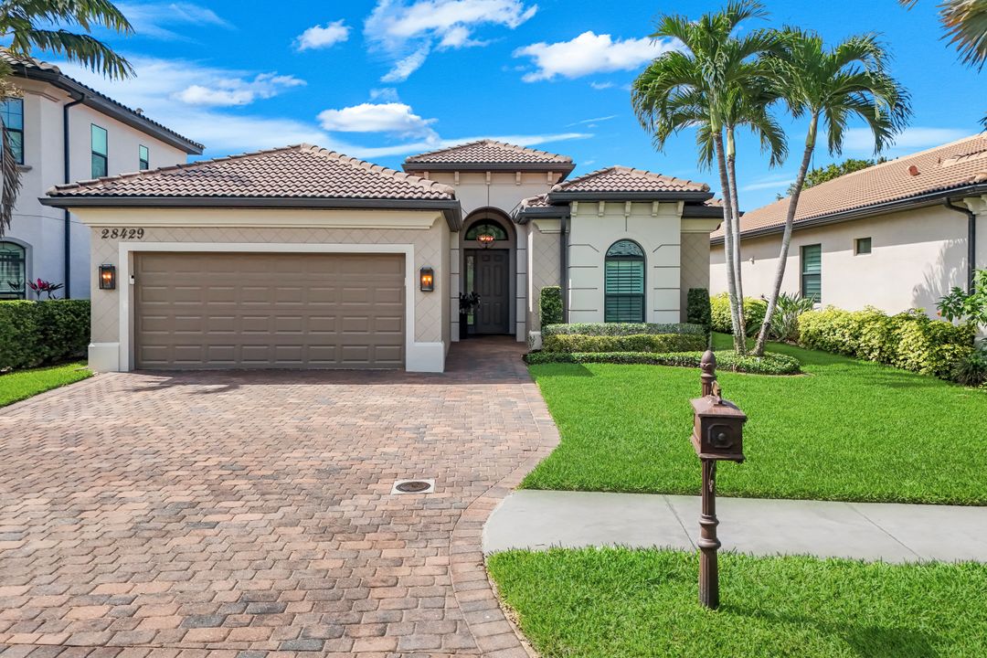 28429 San Amaro Dr, Bonita Springs, FL 34135