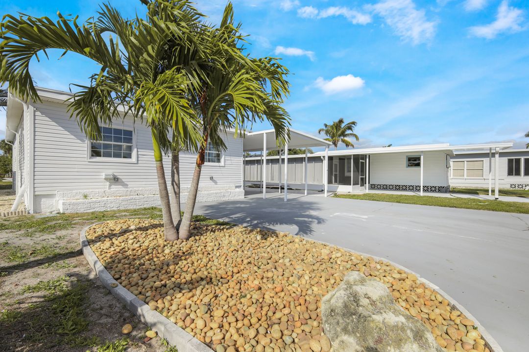 11340 Azalea Ln, Fort Myers Beach, FL 33931