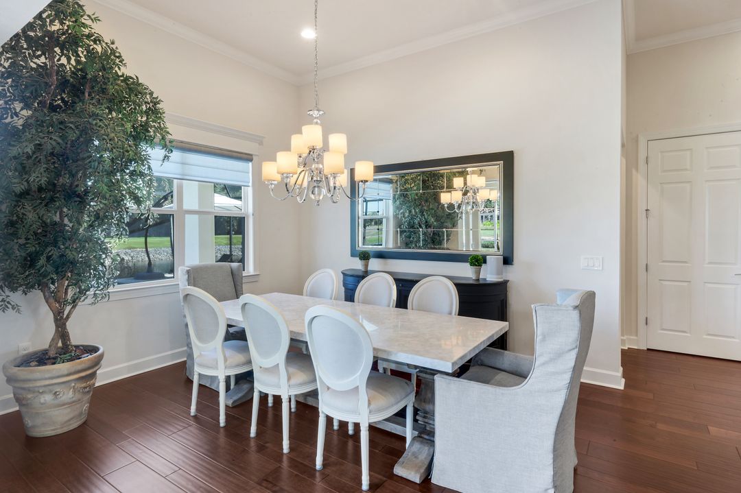 9238 Ores Cir, Naples, FL 34120