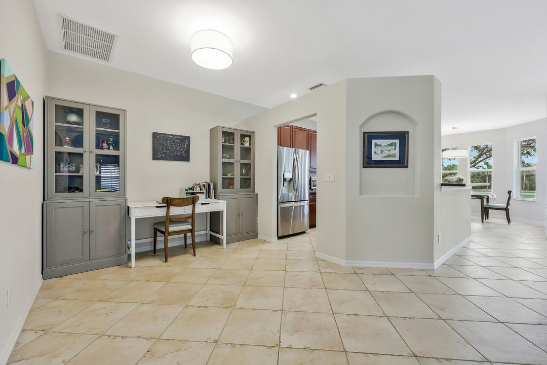 8301 Laurel Lakes Way, Naples, FL 34119