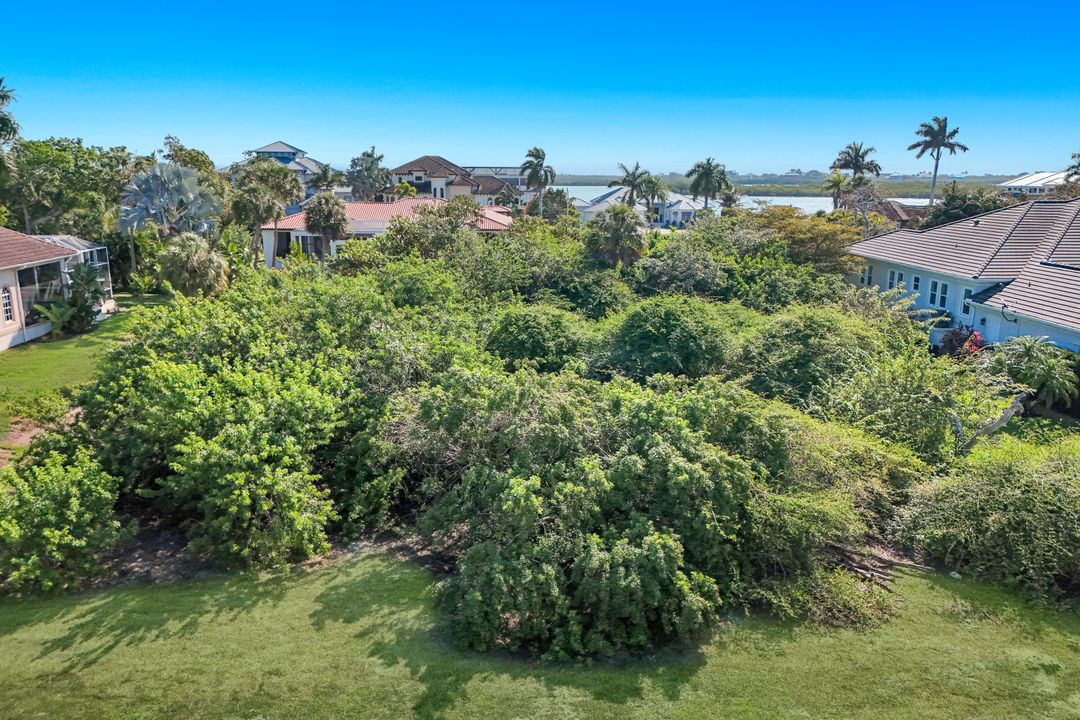 1080 Caxambas Dr, Marco Island, FL 34145