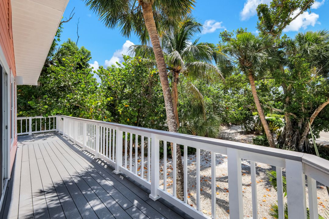 6126 Castaways Ln, Sanibel, FL 33957