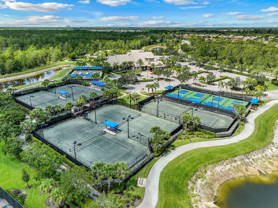 7408 Winding Cypress Dr, Naples, FL 34114