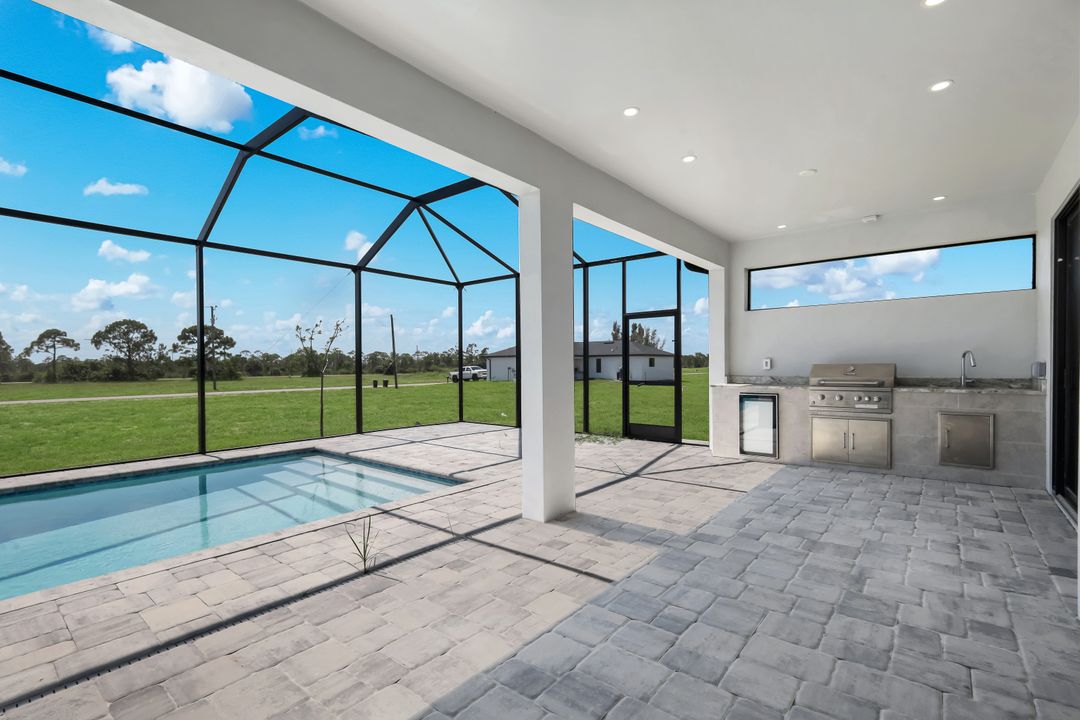 3842 NW 43rd Pl, Cape Coral, FL 33993