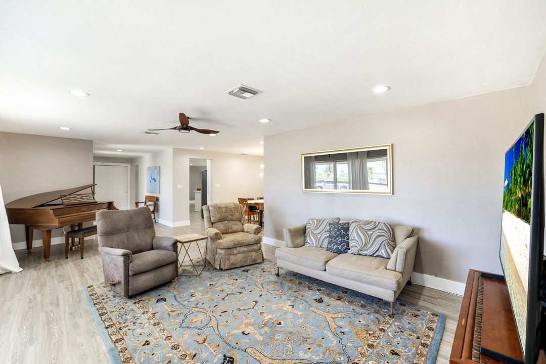 233 Shadowridge Ct, Marco Island, FL 34145