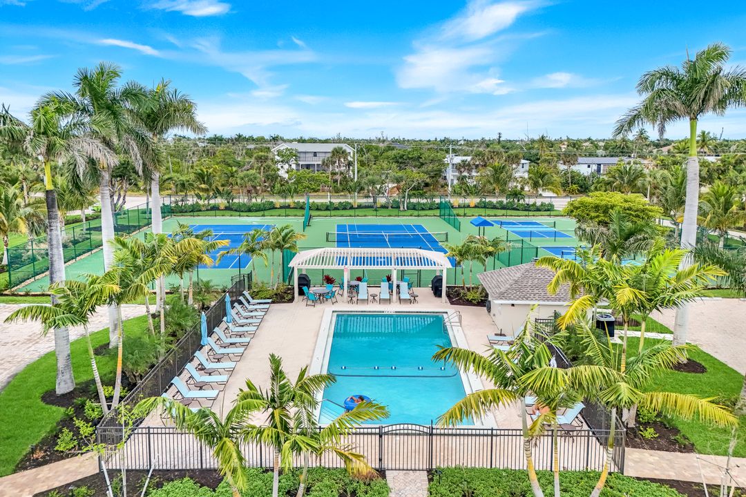 1785 Middle Gulf Dr, Sanibel, FL 33957