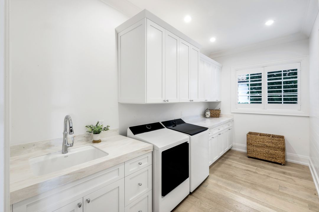 16744 Prato Way, Naples, FL 34110