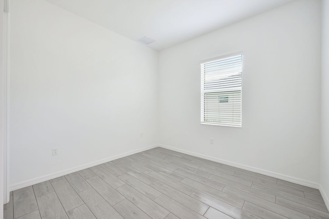 5781 Kingston Pl, Immokalee, FL 34142