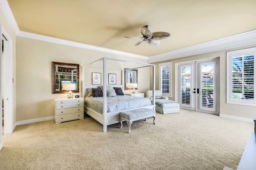 15588 Whitney Ln, Naples, FL 34110