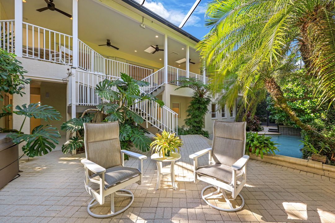 9976 Puopolo Ln, Bonita Springs, FL 34135