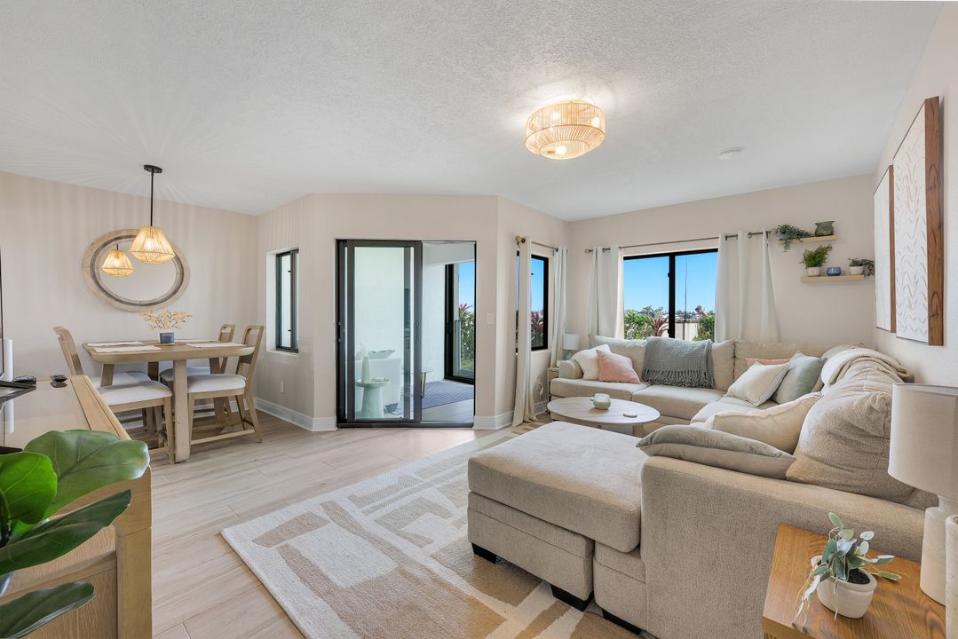 896 Buttonwood Dr  #108, Fort Myers Beach, FL 33931