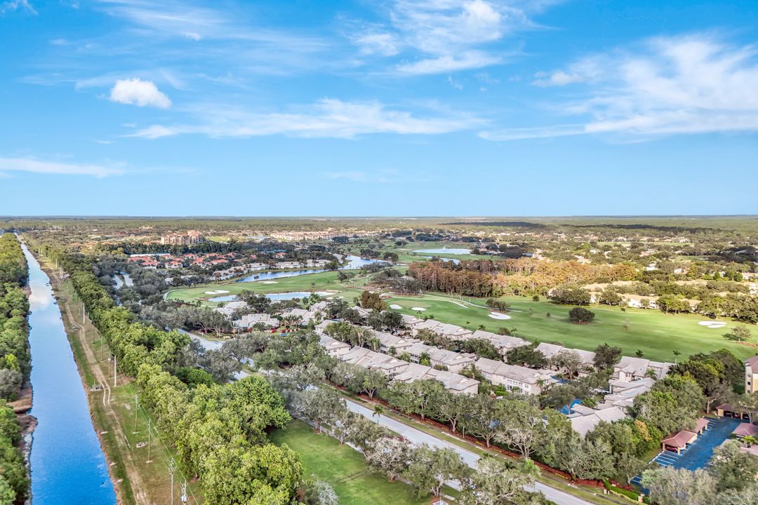 240 Via Perignon, Naples, FL 34119