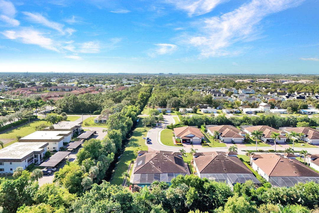 1189 S Town and River Dr, Fort Myers, FL 33919