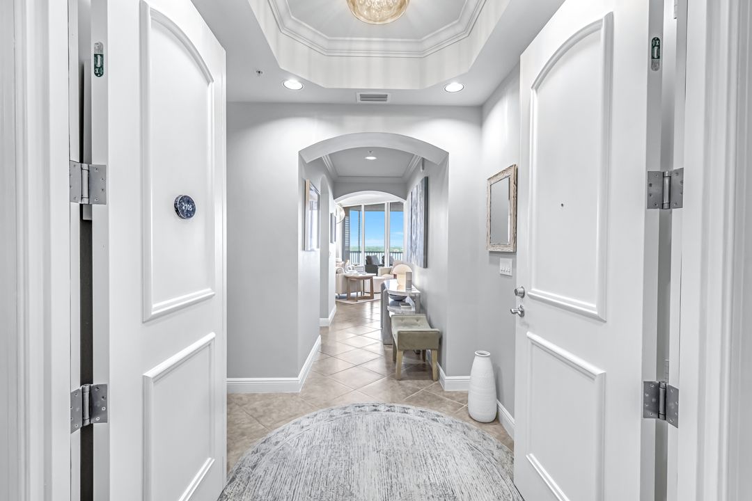 2090 W First St #2105, Fort Myers, FL 33901