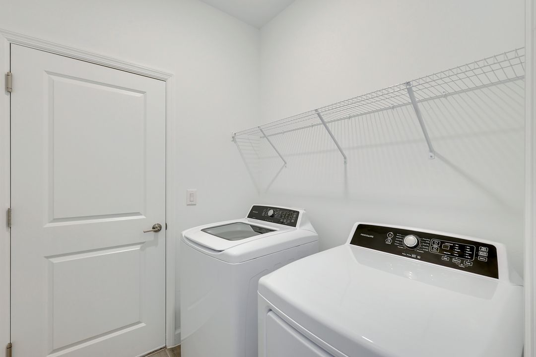 13838 Hunter Oak Dr, Fort Myers, FL 33913