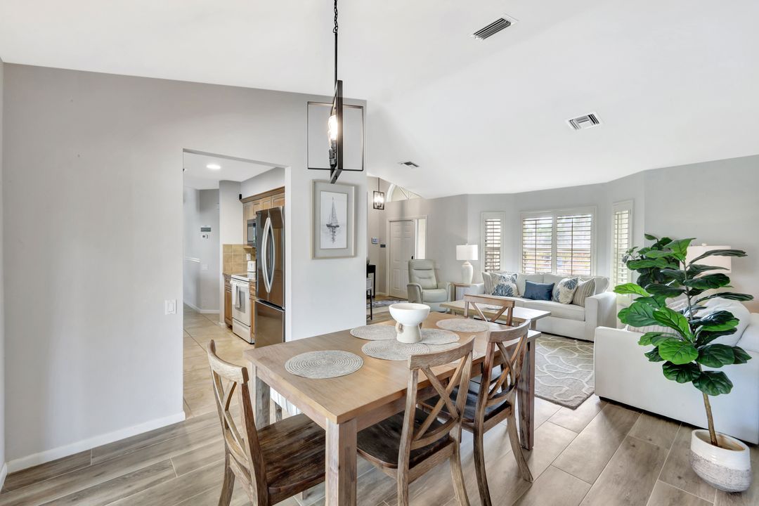 3704 Cartwright Ct, Bonita Springs, FL 34134