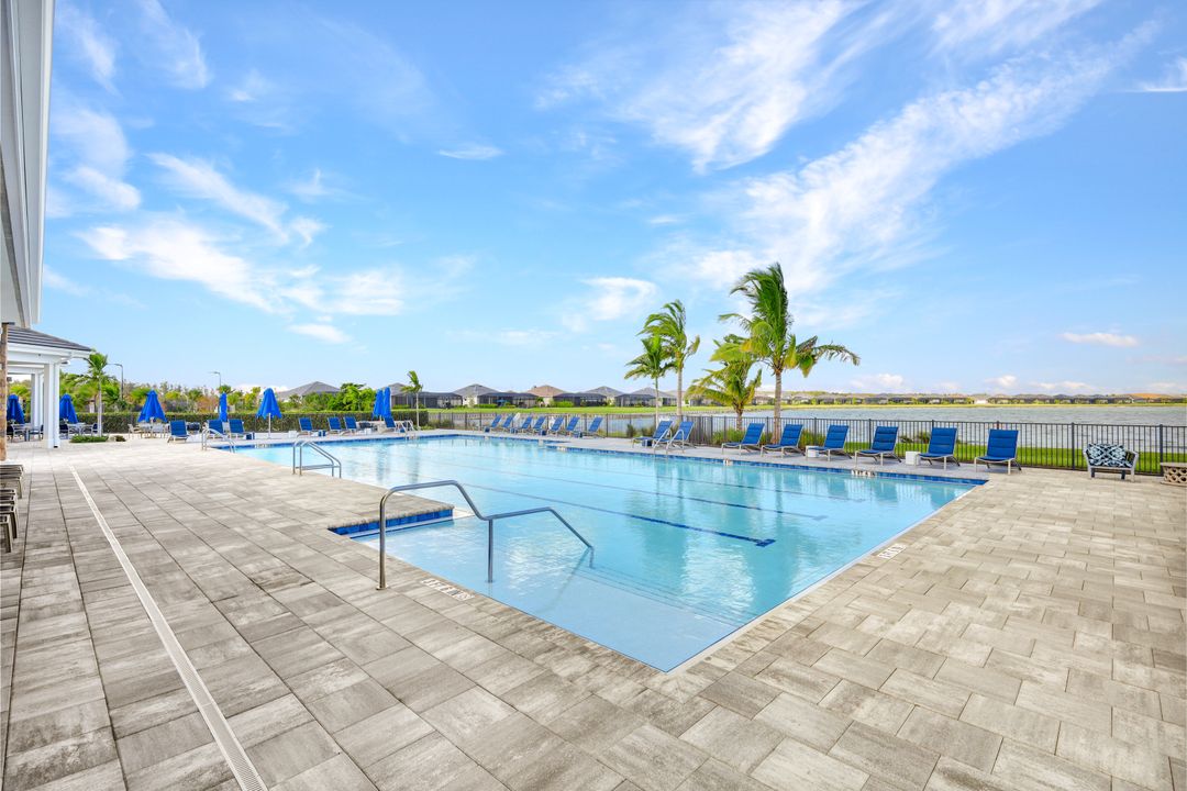 19184 Aqua Shore Dr, Fort Myers, FL 33913